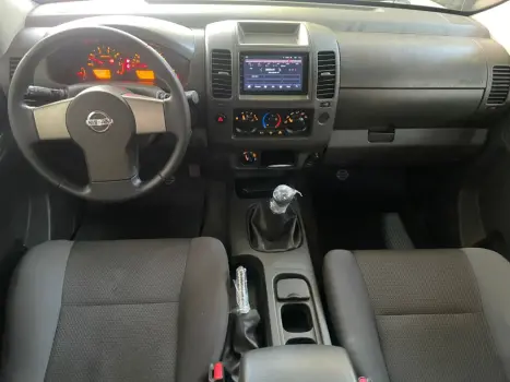 NISSAN Frontier 2.5 XE 4X4 TURBO DIESEL CABINE DUPLA, Foto 7