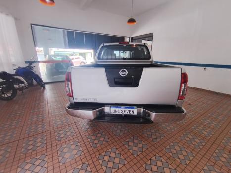 NISSAN Frontier 2.5 S 4X4 TURBO DIESEL CABINE DUPLA, Foto 5