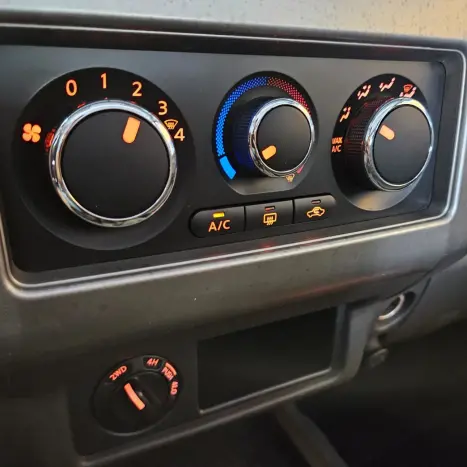 NISSAN Frontier 2.5 16V SV ATTACK TURBO DIESEL CABINE DUPLA, Foto 17