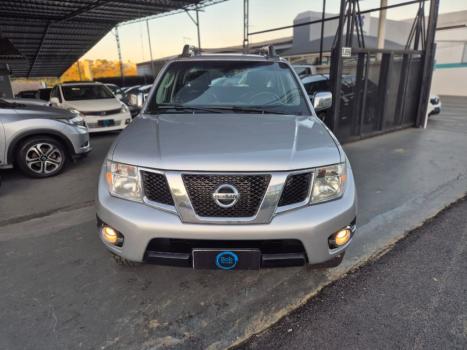 NISSAN Frontier 2.5 SL 4X4 TURBO DIESEL CABINE DUPLA AUTOM�TICO, Foto 2
