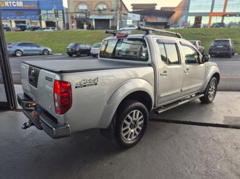 NISSAN Frontier 2.5 SL 4X4 TURBO DIESEL CABINE DUPLA AUTOM�TICO, Foto 4