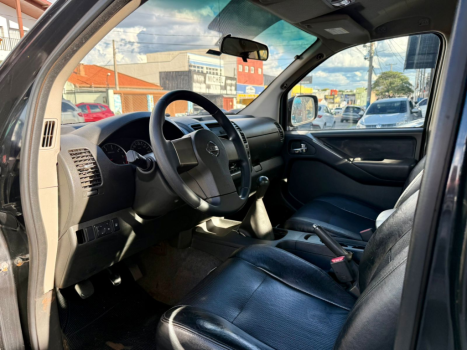 NISSAN Frontier 2.5 S 4X4 TURBO DIESEL CABINE DUPLA, Foto 3