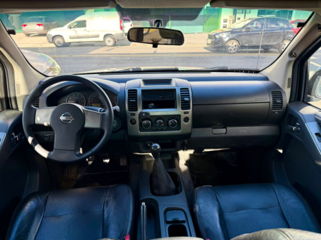NISSAN Frontier 2.5 S 4X4 TURBO DIESEL CABINE DUPLA, Foto 6