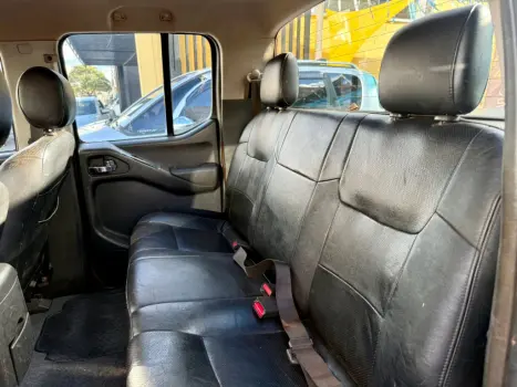 NISSAN Frontier 2.5 S 4X4 TURBO DIESEL CABINE DUPLA, Foto 8
