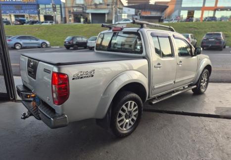 NISSAN Frontier 2.5 SL 4X4 TURBO DIESEL CABINE DUPLA AUTOM�TICO, Foto 4