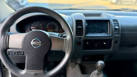 NISSAN Frontier 2.5 SE 4X4 TURBO DIESEL CABINE DUPLA, Foto 8