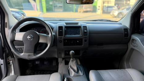 NISSAN Frontier 2.5 SE 4X4 TURBO DIESEL CABINE DUPLA, Foto 10