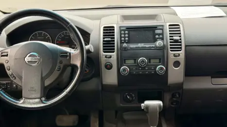 NISSAN Frontier 2.5 SL 10 ANOS 4X4 TURBO DIESEL CABINE DUPLA AUTOMÁTICO, Foto 9
