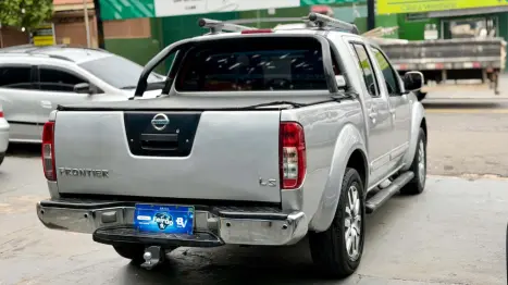 NISSAN Frontier 2.5 SL 10 ANOS 4X4 TURBO DIESEL CABINE DUPLA AUTOMÁTICO, Foto 13