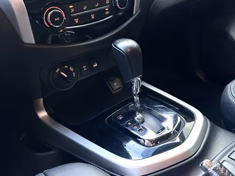 NISSAN Frontier , Foto 17