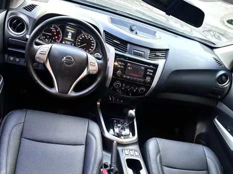 NISSAN Frontier , Foto 18