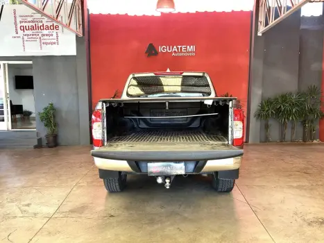 NISSAN Frontier , Foto 23