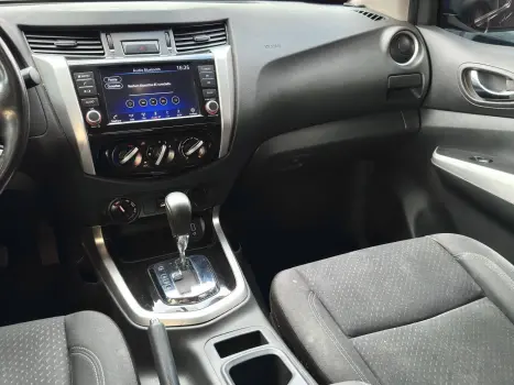 NISSAN Frontier , Foto 15