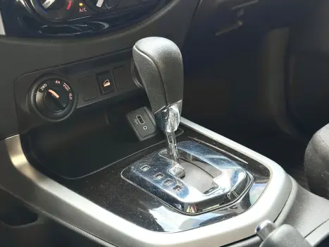 NISSAN Frontier , Foto 19