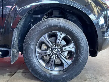 NISSAN Frontier , Foto 24