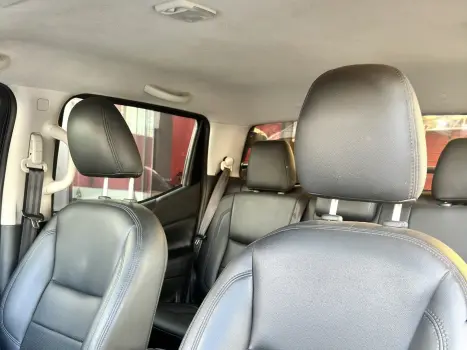 NISSAN Frontier , Foto 8