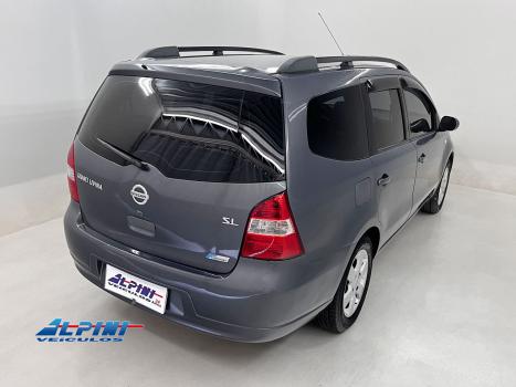 NISSAN Grand Livina , Foto 3