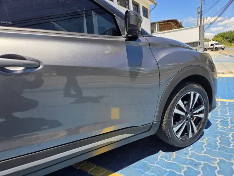 NISSAN Kicks 1.6 16V 4P FLEXSTART EXCLUSIVE XTRONIC AUTOMTICO CVT, Foto 9