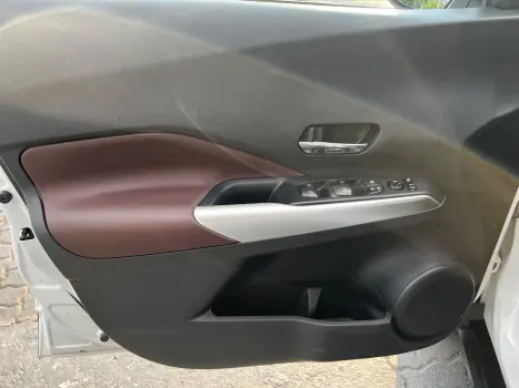 NISSAN Kicks 1.6 16V 4P FLEXSTART EXCLUSIVE XTRONIC AUTOMÁTICO CVT, Foto 13 NISSAN Kicks 1.6 16V 4P FLEXSTART EXCLUSIVE XTRONIC AUTOMÁTICO CVT, Foto 13