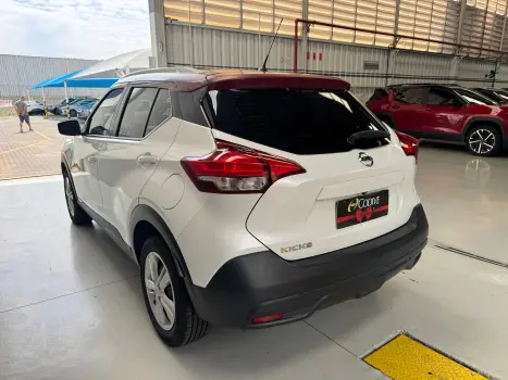 NISSAN Kicks 1.6 16V 4P FLEXSTART S DIRECT X-TRONIC AUTOM�TICO CVT, Foto 4