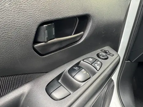 NISSAN Kicks 1.6 16V 4P FLEXSTART S DIRECT X-TRONIC AUTOM�TICO CVT, Foto 15