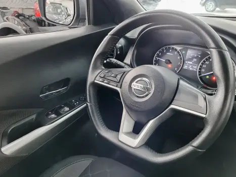 NISSAN Kicks 1.6 16V 4P FLEXSTART XPLAY XTRONIC AUTOM�TICO CVT, Foto 13