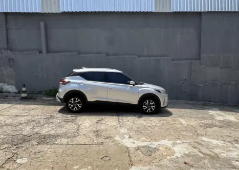 NISSAN Kicks 1.6 16V 4P FLEXSTART S, Foto 2