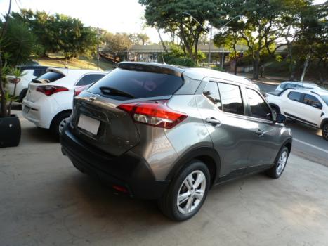 NISSAN Kicks 1.6 16V 4P FLEXSTART S DIRECT X-TRONIC AUTOM�TICO CVT, Foto 3
