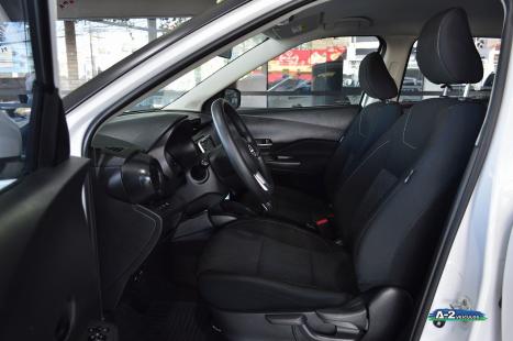 NISSAN Kicks 1.6 16V 4P FLEXSTART SENSE XTRONIC AUTOM�TICO CVT, Foto 3