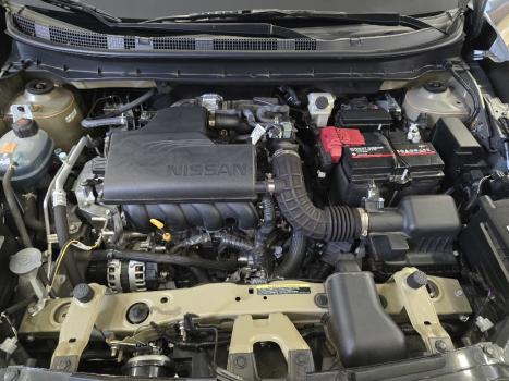 NISSAN Kicks Play 1.6 16V FELXSTART ADVANCE PLUS XTRONIC AUTOM�TICO, Foto 20