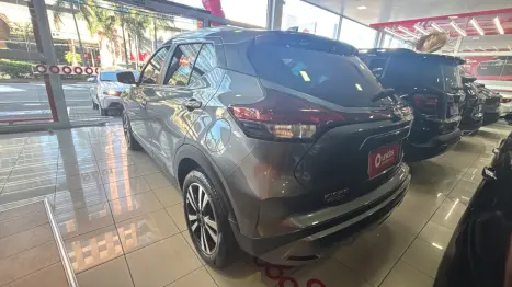NISSAN Kicks Play 1.6 16V FELXSTART SENSE XTRONIC AUTOM�TICO, Foto 16
