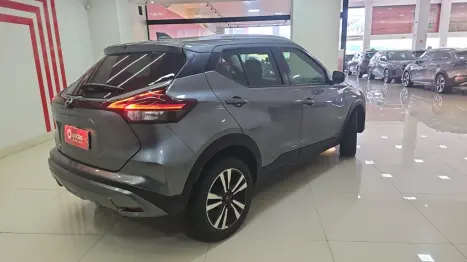 NISSAN Kicks Play 1.6 16V FELXSTART SENSE XTRONIC AUTOMÁTICO, Foto 2
