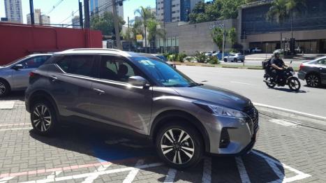 NISSAN Kicks Play 1.6 16V FELXSTART SENSE XTRONIC AUTOM�TICO, Foto 2