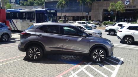 NISSAN Kicks Play 1.6 16V FELXSTART SENSE XTRONIC AUTOM�TICO, Foto 6