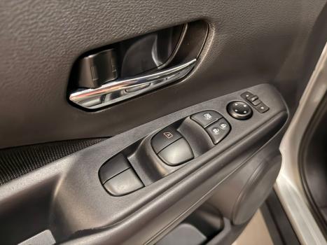 NISSAN Kicks Play 1.6 16V FELXSTART SENSE XTRONIC AUTOM�TICO, Foto 7