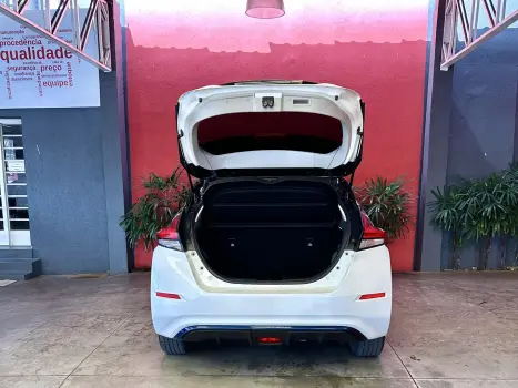 NISSAN Leaf B12P 4P 40 EL�TRICO, Foto 23