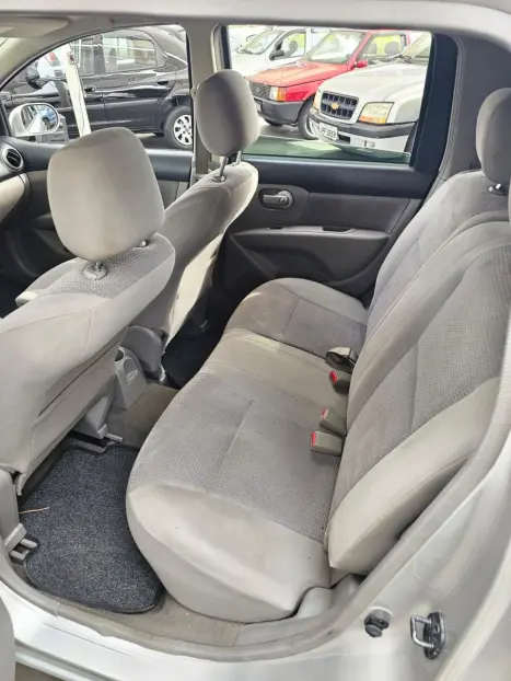 NISSAN Livina 1.6 16V 4P SL FLEX, Foto 11