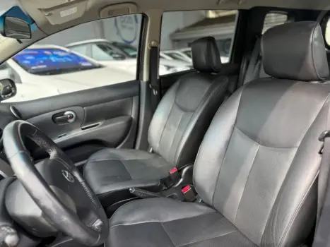 NISSAN Livina 1.8 16V 4P SL X-GEAR FLEX AUTOMÁTICO, Foto 8 NISSAN Livina 1.8 16V 4P SL X-GEAR FLEX AUTOMÁTICO, Foto 8