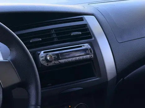 NISSAN Livina 1.8 16V 4P SL FLEX AUTOM�TICO, Foto 11