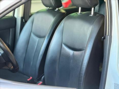 NISSAN Livina 1.8 16V 4P SL X-GEAR FLEX AUTOM�TICO, Foto 6