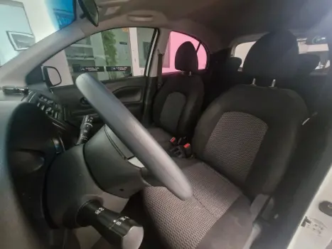 NISSAN March 1.0 12V 4P S FLEX, Foto 12