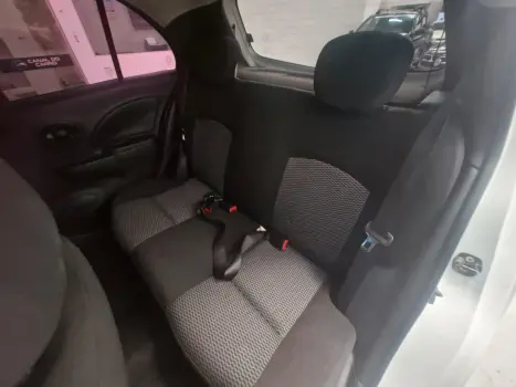 NISSAN March 1.0 12V 4P S FLEX, Foto 13