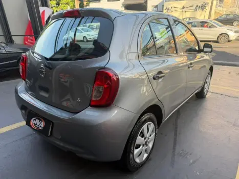 NISSAN March 1.0 12V 4P S FLEX, Foto 3
