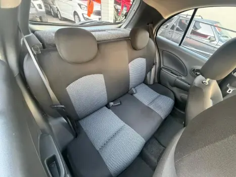 NISSAN March 1.0 12V 4P S FLEX, Foto 10