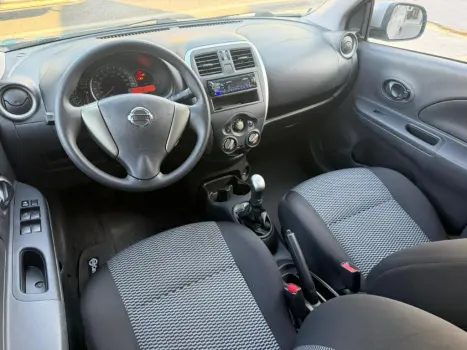 NISSAN March 1.0 12V 4P S FLEX, Foto 13