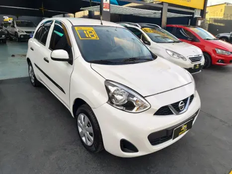 NISSAN March 1.0 12V 4P S FLEX, Foto 3