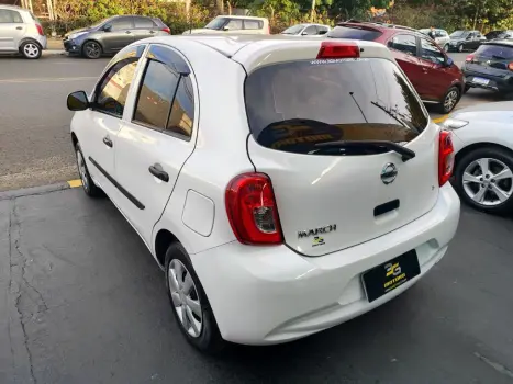 NISSAN March 1.0 12V 4P S FLEX, Foto 6