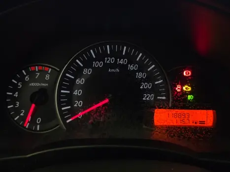 NISSAN March 1.0 12V 4P SV FLEX, Foto 11