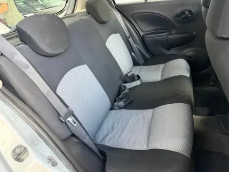 NISSAN March 1.0 16V 4P S FLEX, Foto 8