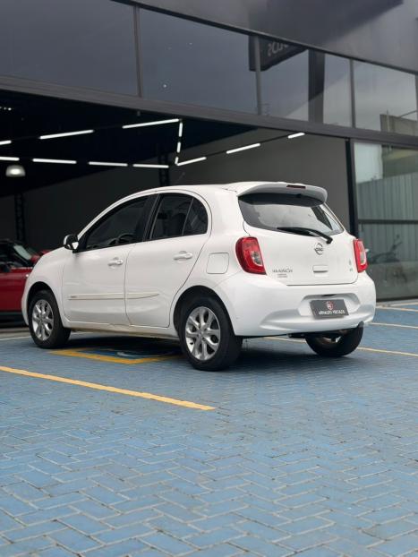 NISSAN March 1.0 16V 4P SV FLEX, Foto 6